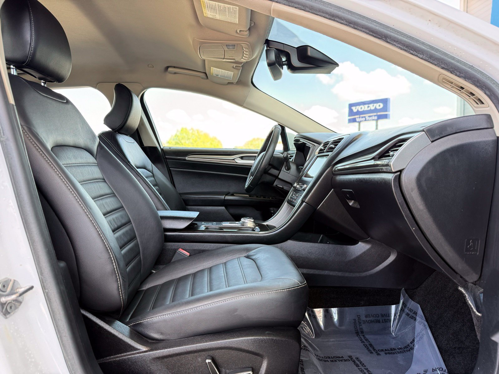 Used 2018 Ford Fusion SE w/ Equipment Group 602A FWD image 22