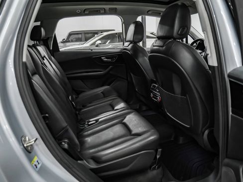 Used 2017 Audi Q7 3.0T Premium Plus w/ Premium Plus Package AWD/4WD image 33