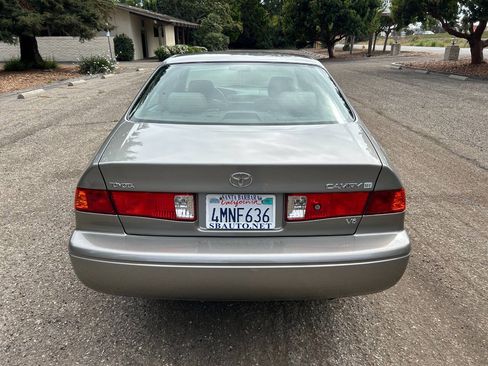 Used 2000 Toyota Camry XLE FWD image 19
