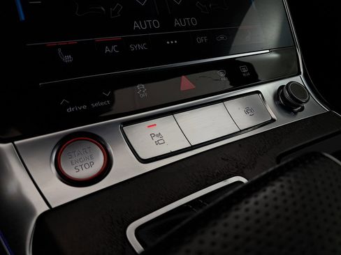 Used 2020 Audi S6 Premium Plus w/ S Sport Package image 41