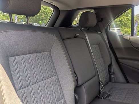 Used 2024 Chevrolet Equinox LT FWD image 30