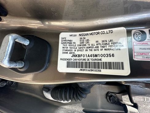 Used 2005 INFINITI Q45 w/ (P01) Premium Pkg RWD image 19