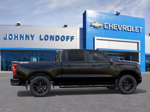 New 2026 Chevrolet Silverado 1500 RST w/ Redline Edition AWD/4WD image 5