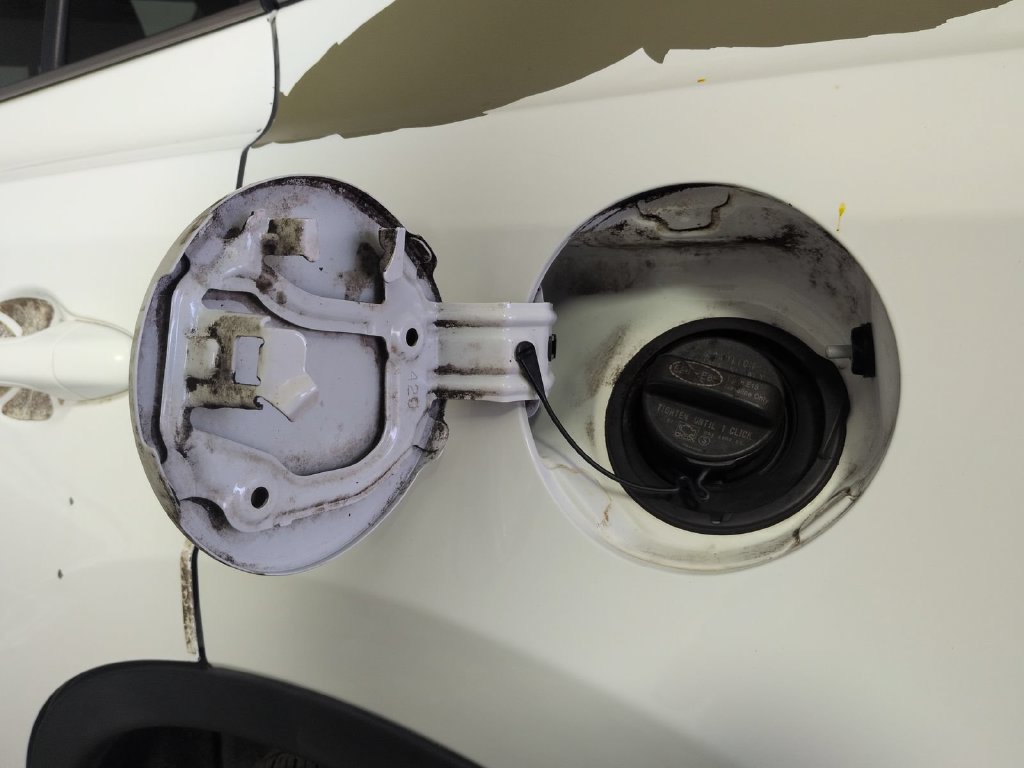 Used 2015 Toyota RAV4 XLE FWD image 18