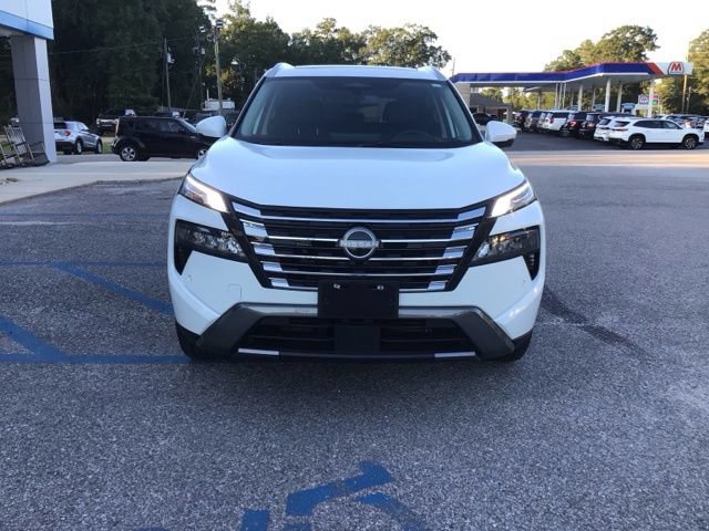 Used 2025 Nissan Rogue SL w/ Tech Package AWD/4WD image 5