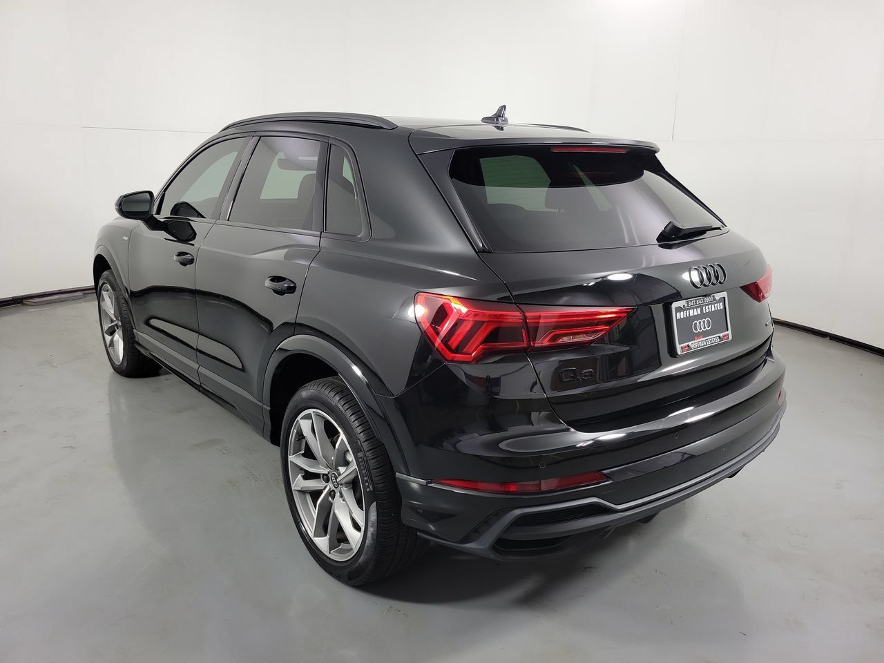 Used 2024 Audi Q3 2.0T Premium AWD/4WD image 8