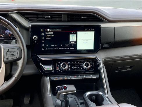 Used 2024 GMC Sierra 1500 Denali w/ Technology Package image 7