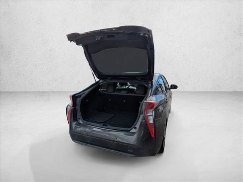 Used 2017 Toyota Prius Three image 23