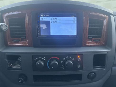 Used 2006 Dodge Ram 1500 Truck SLT image 27