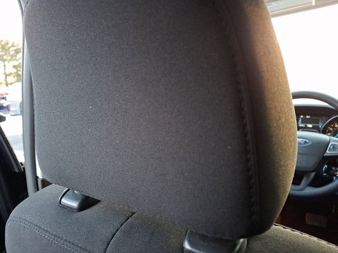 Used 2016 Ford Focus SE image 13