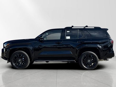 New 2025 Toyota 4Runner 4WD image 6