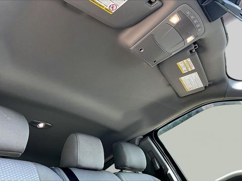 Used 2020 Ford F350 XLT w/ XLT Premium Package AWD/4WD image 17