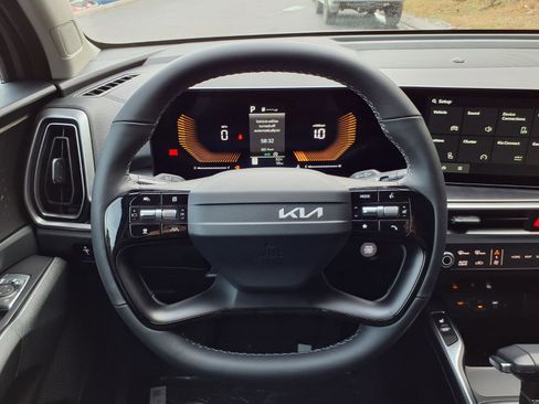 New 2026 Kia Sorento S image 7