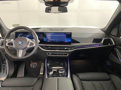 Certified 2025 BMW X5 xDrive40i w/ M Sport Package image 16