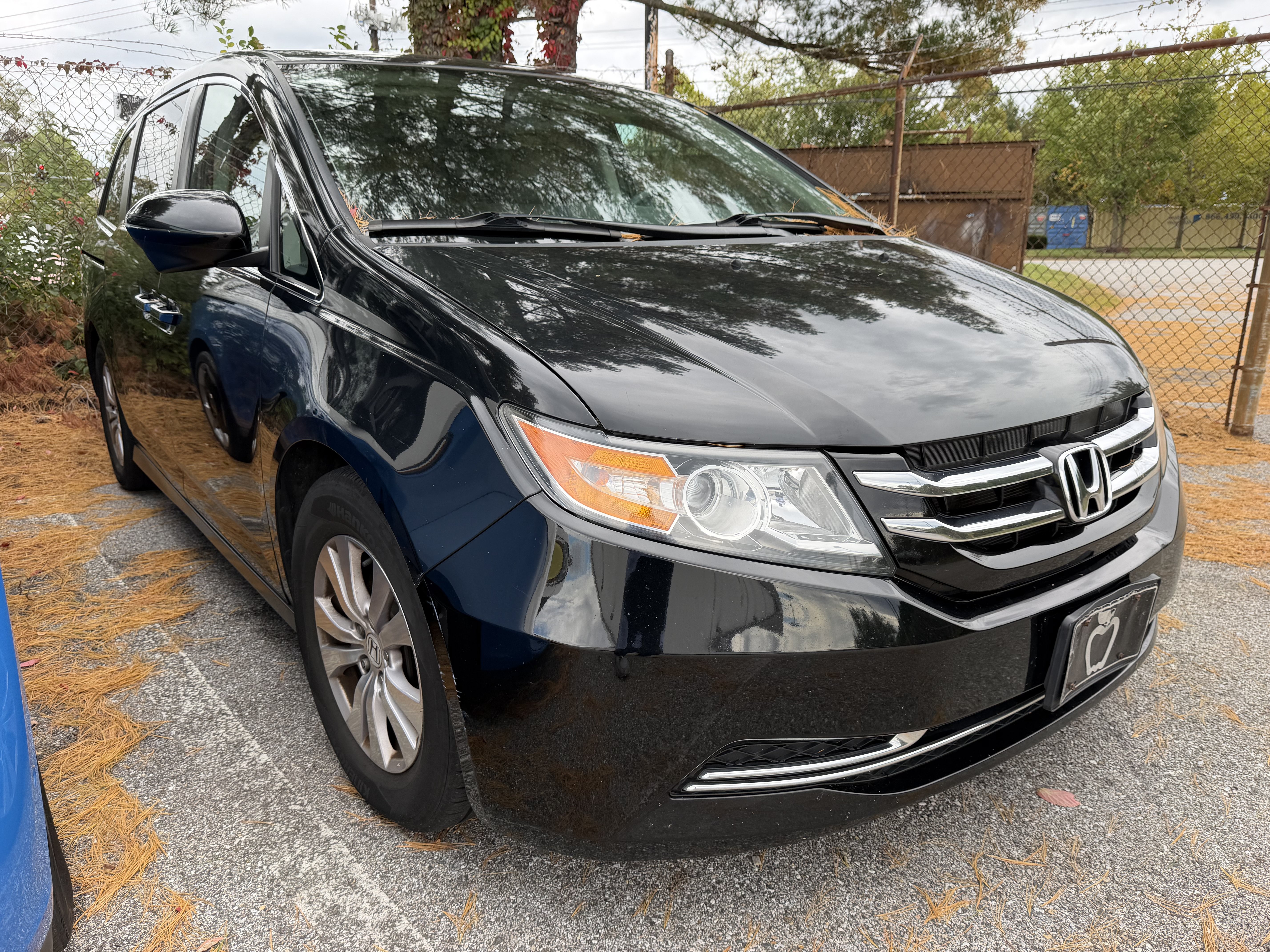 Used 2014 Honda Odyssey EX image 3