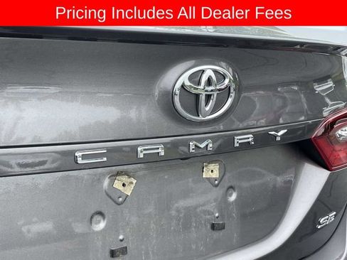Used 2024 Toyota Camry SE FWD image 11