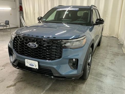 New 2026 Ford Explorer ST-Line w/ ST-Line Street Pack image 10