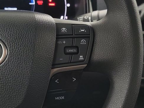 Used 2025 Toyota Camry LE FWD image 26