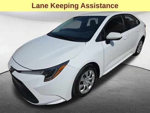 Used 2024 Toyota Corolla LE image 4