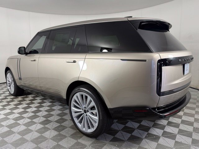New 2026 Land Rover Range Rover Long Wheelbase SE AWD/4WD image 4