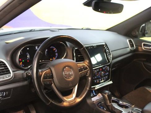 Used 2021 Jeep Grand Cherokee Altitude AWD/4WD image 14