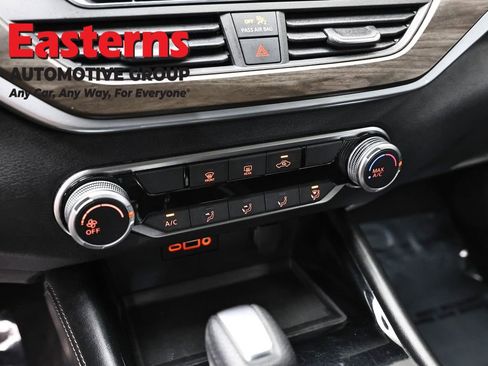 Used 2023 Nissan Altima 2.5 SV FWD image 20