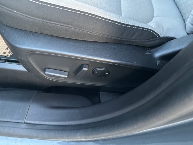 Used 2023 Ford Escape Active AWD/4WD image 15