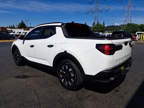 Used 2025 Hyundai Santa Cruz SEL FWD image 3