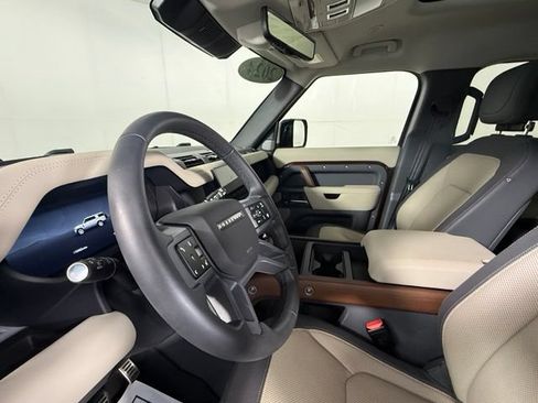 Used 2024 Land Rover Defender 130 X AWD/4WD image 17