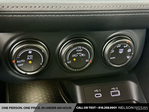 Certified 2024 Nissan Z Performance w/ Floor Mat Package RWD image 15