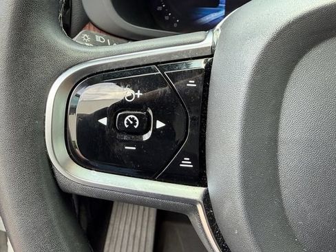 Certified 2023 Volvo XC60 B5 Plus w/ Protection Package Premier FWD image 26