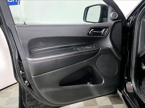 Used 2025 Dodge Durango GT RWD image 18