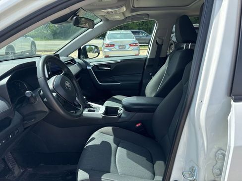Used 2023 Toyota RAV4 XLE w/ Convenience Package AWD/4WD image 11