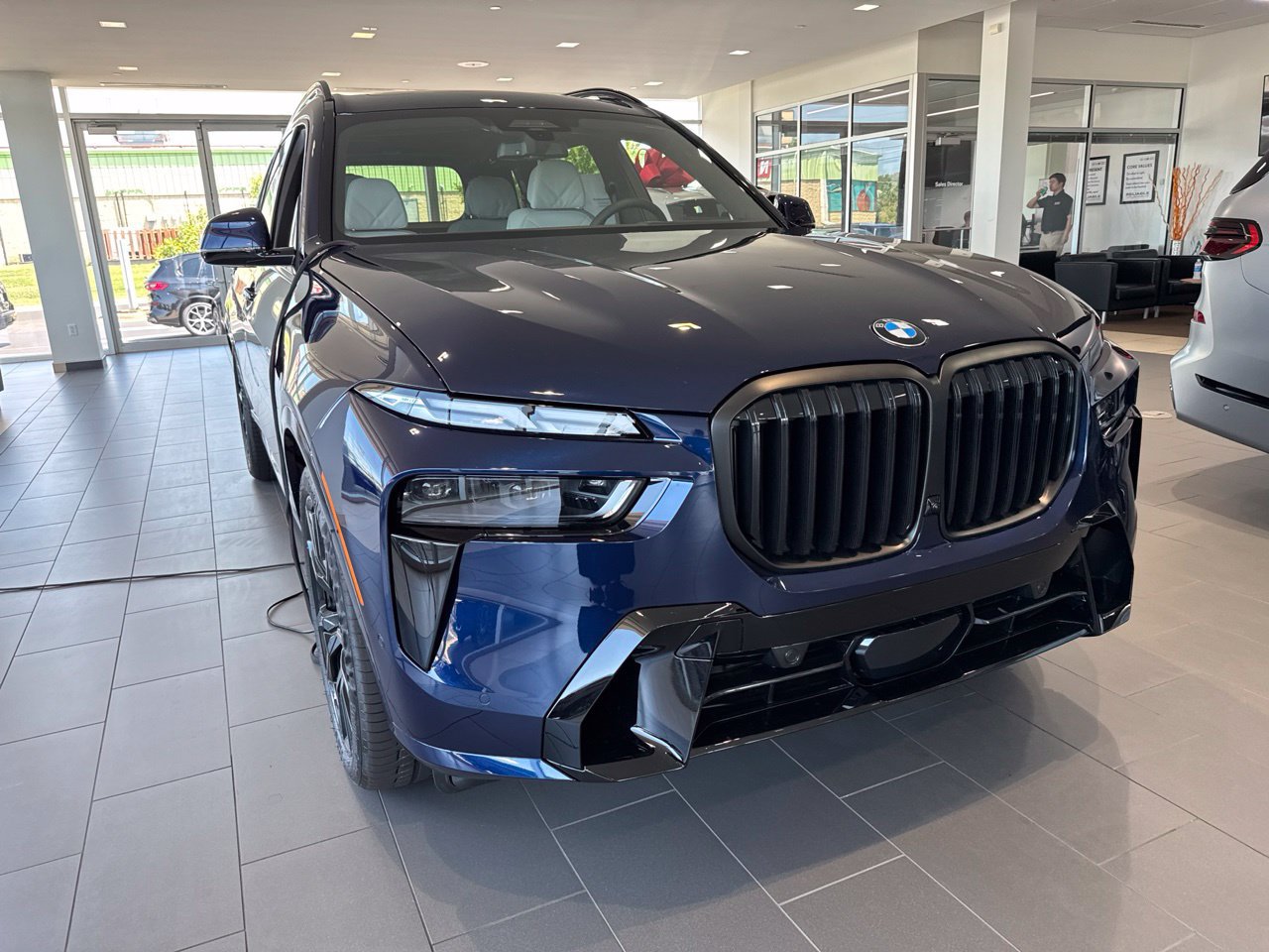 New 2027 BMW X7 xDrive40i w/ Executive Package AWD/4WD image 2