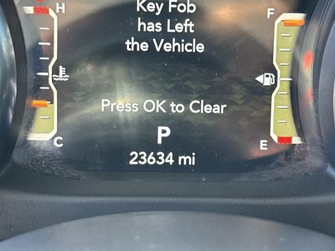 Used 2023 Jeep Gladiator Rubicon w/ Cold Weather Group image 34