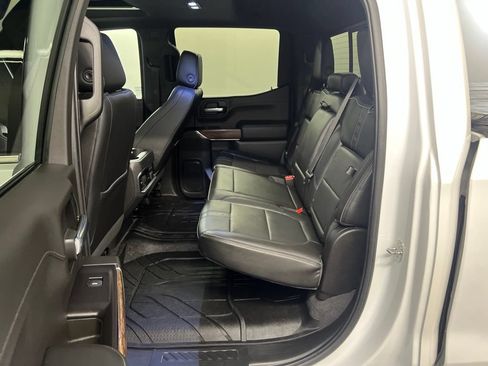 Used 2019 Chevrolet Silverado 1500 High Country w/ Technology Package AWD/4WD image 25