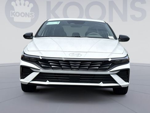New 2026 Hyundai Elantra SEL Sport Premium FWD image 11