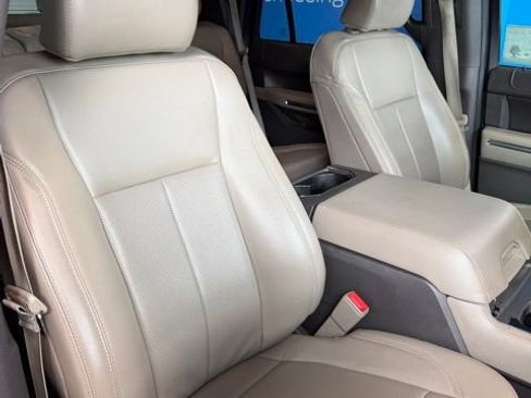 Used 2021 Ford Expedition XLT AWD/4WD image 21