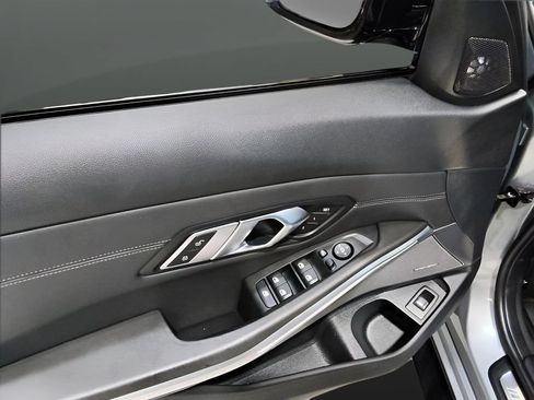 Used 2023 BMW M3 w/ Executive Package RWD image 11