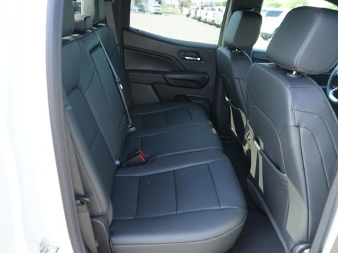 New 2025 Chevrolet Colorado LT w/ LT Convenience Package image 20