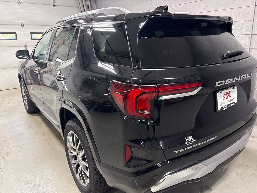 New 2027 GMC Terrain Denali w/ LPO, Floor Liner Package AWD/4WD image 21