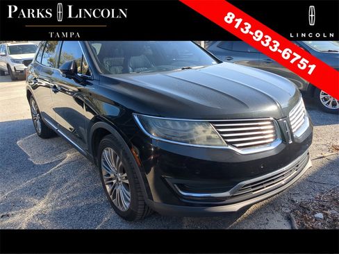 Used 2017 Lincoln MKX Reserve w/ Luxury Package image 2