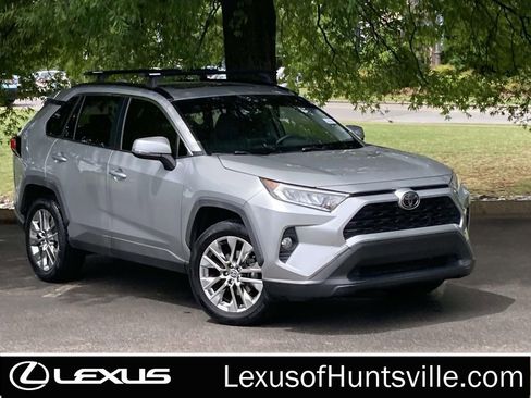 Used 2020 Toyota RAV4 XLE Premium FWD image 1