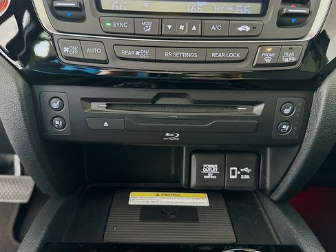 Used 2022 Honda Pilot Black Edition image 21