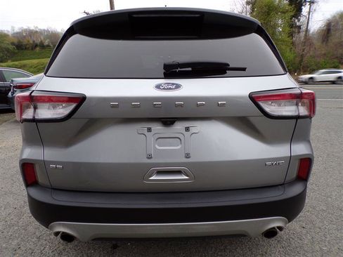 Used 2021 Ford Escape SE image 7