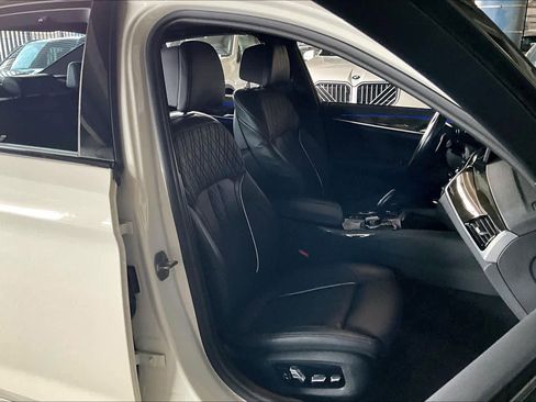 Used 2022 BMW 540i w/ Executive Package image 8
