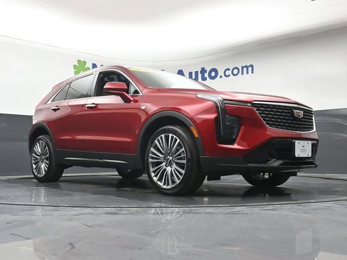 Certified 2025 Cadillac XT4 Premium Luxury w/ Technology Package AWD/4WD image 25