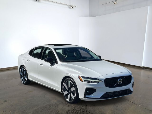 Certified 2024 Volvo S60 T8 Plus w/ Climate Package AWD/4WD image 3