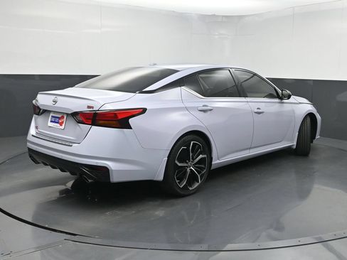 Used 2023 Nissan Altima 2.5 SR FWD image 20