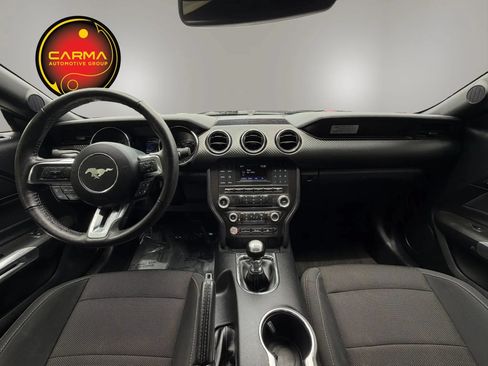 Used 2017 Ford Mustang Coupe RWD image 16